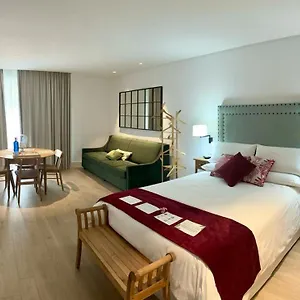 Turisticos La Plaza Aparthotel